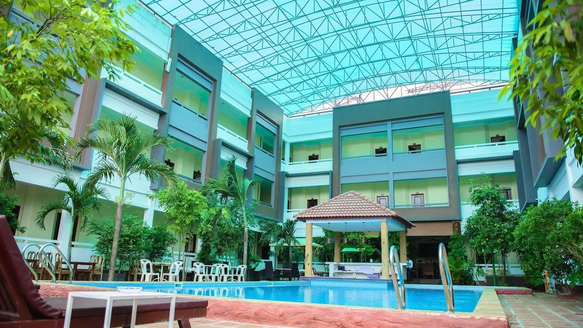 Sihanoukville Plaza Hotel